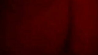 একটি পাগল মেয়ে এক ডজন বড় বল অবাধে তাদের ঢুকান যে খুব চমকে (এটা, সবাই তাকান!) এইচডি বিএফ সেক্সি